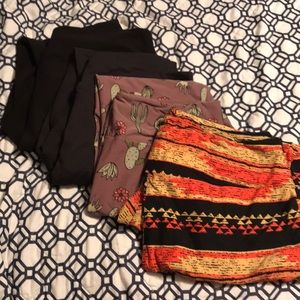 4 pairs TC Lularoe leggings.